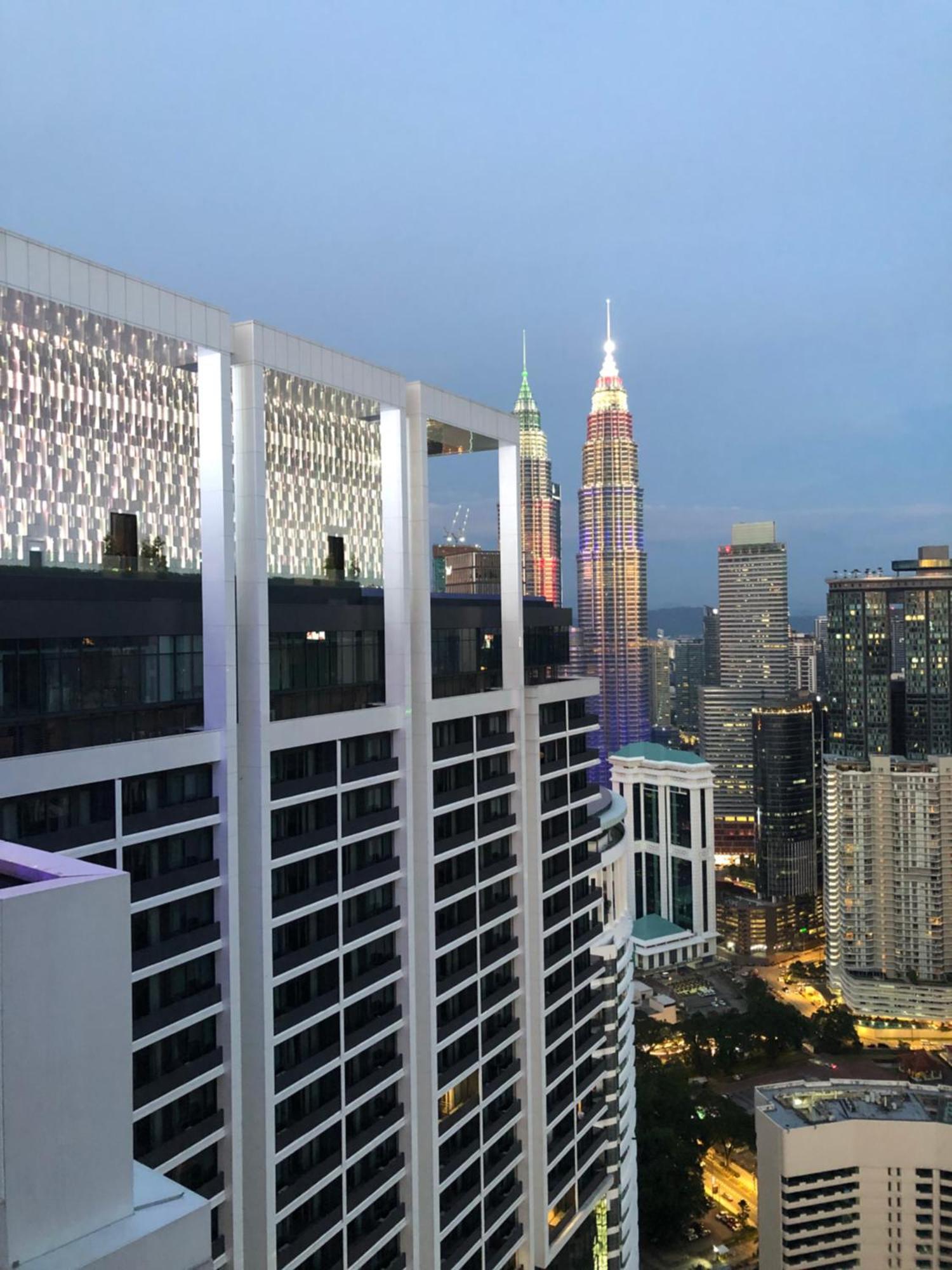 Platinum Klcc Pool View Appartement Kuala Lumpur Buitenkant foto