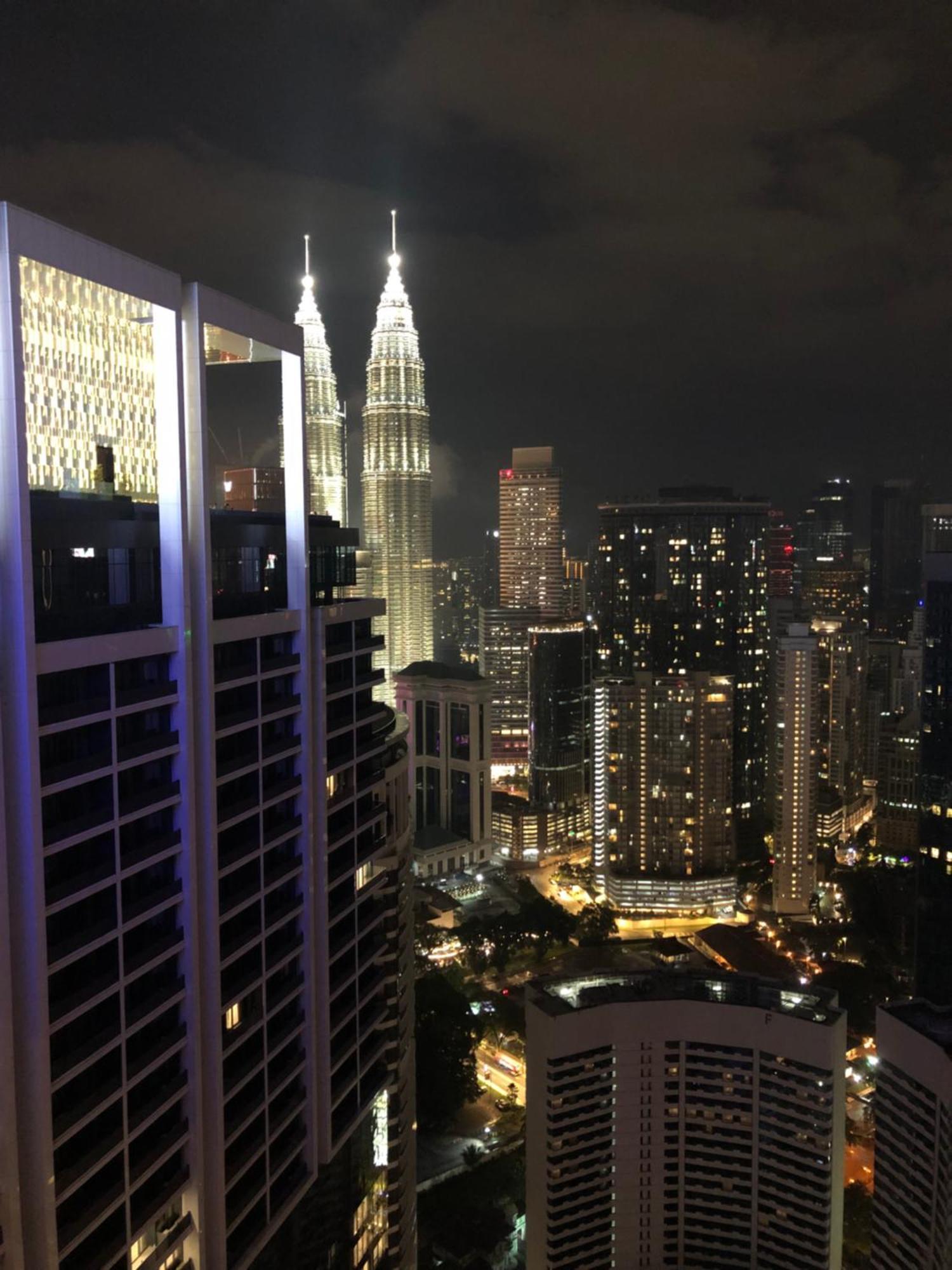 Platinum Klcc Pool View Appartement Kuala Lumpur Buitenkant foto