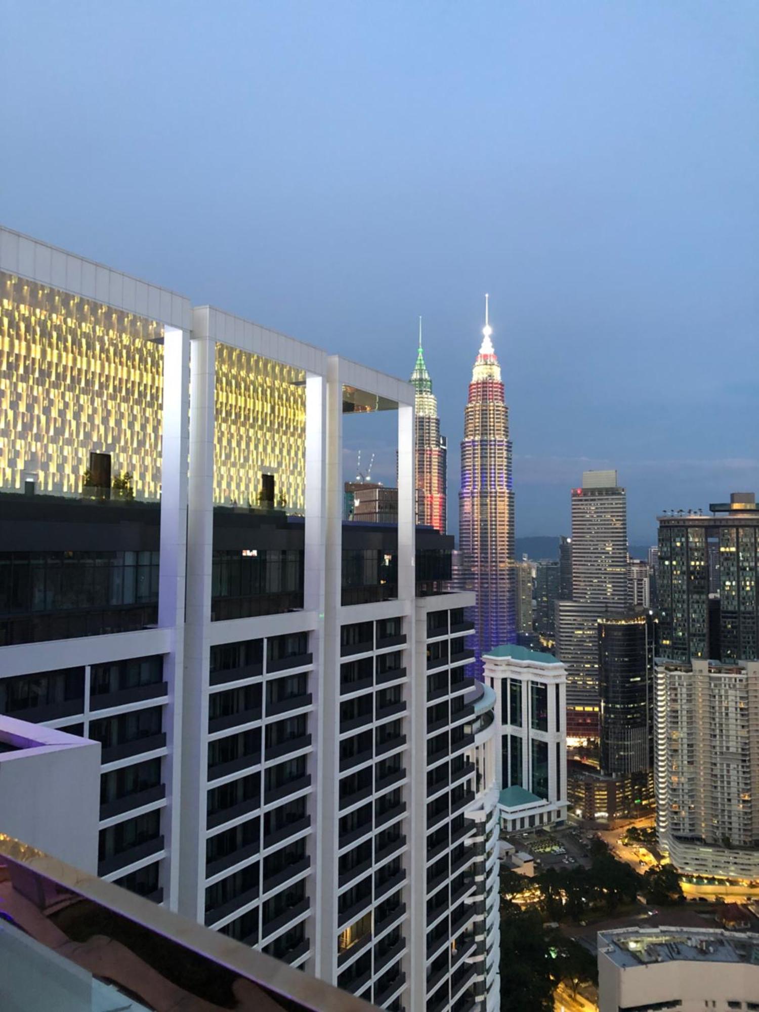 Platinum Klcc Pool View Appartement Kuala Lumpur Buitenkant foto